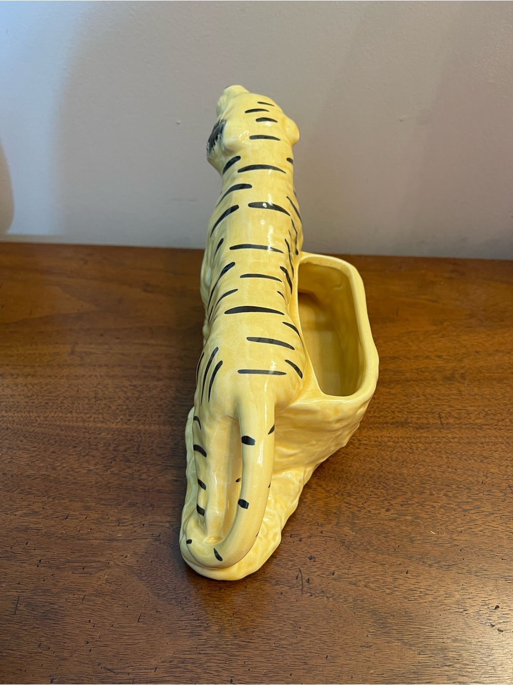 Vintage 1950s Yellow Ceramic Tiger Planter - Mid Century Modern - Picture 6 of 8